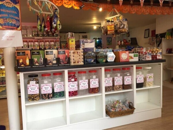 TRADITIONAL LOOSE SWEETS & CONFECTIONERY EMPORIUM ON PRINCES RISBOROUGH HIGH STREET Photo 4
