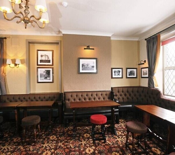 Hub of The Community Pub Photo 4