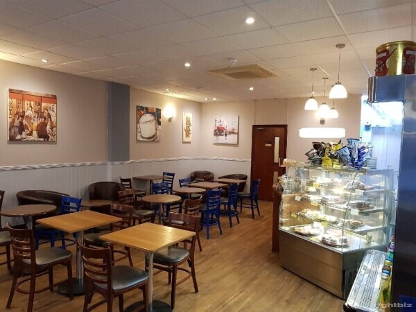 A3 Modern Coffee shop & Sandwich Bar in Haslemere Surrey Photo 4