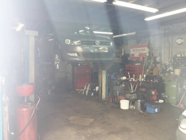 Popular Garage Established For Over 30 years Photo 4