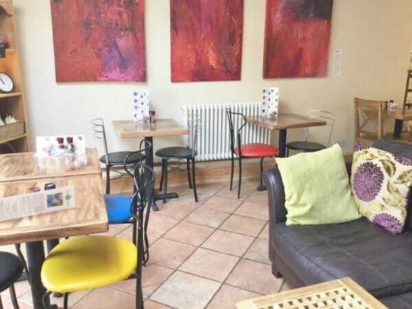 Busy Delicatessen/Bistro/Restaurant Photo 4