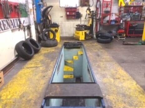 Freehold Very Well Established Service & Repair Garage Photo 4