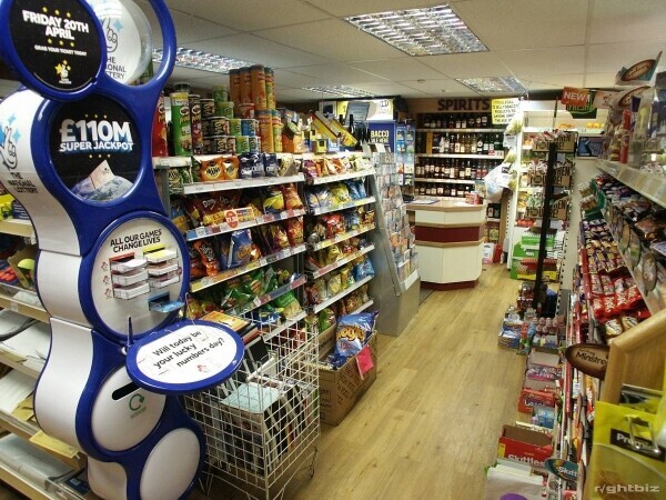 High Profits Store & Post Office With Substantial Home Photo 4