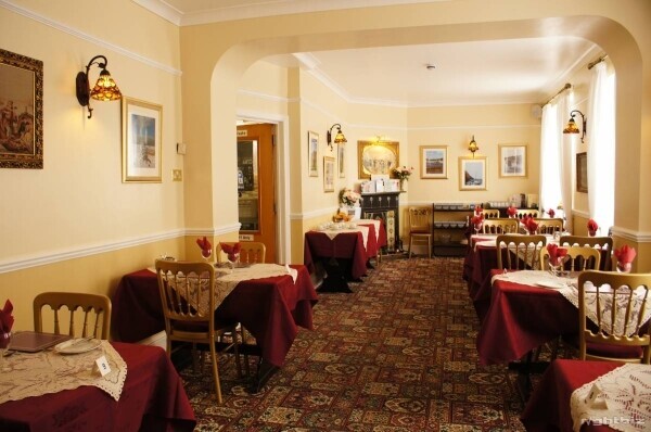 10 bedroom Victorian B&B / Hotel with owners accommodation set in the village of Combe Martin Photo 4