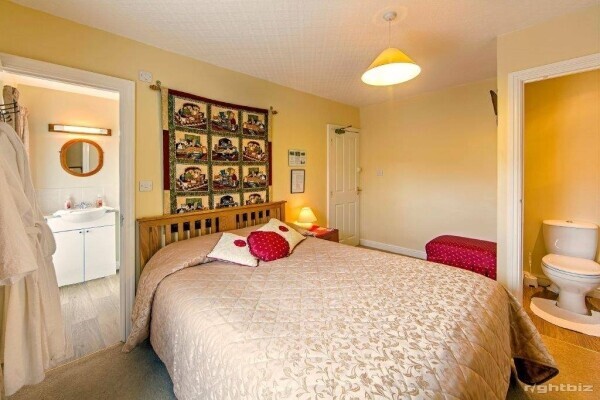 Larry's Lodge Guest House, 39 Eskin Street, Keswick, CA12 4DG Photo 4