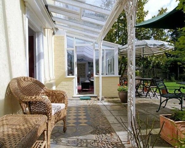 EXCEPTIONAL 4* GUEST HOUSE (7 LETTING ROOMS) – SUFFOLK Photo 4