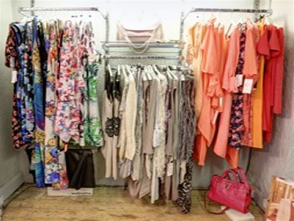 BEAUTIFULLY PRESENTED LADIES BOUTIQUE - CHESHIRE Photo 4