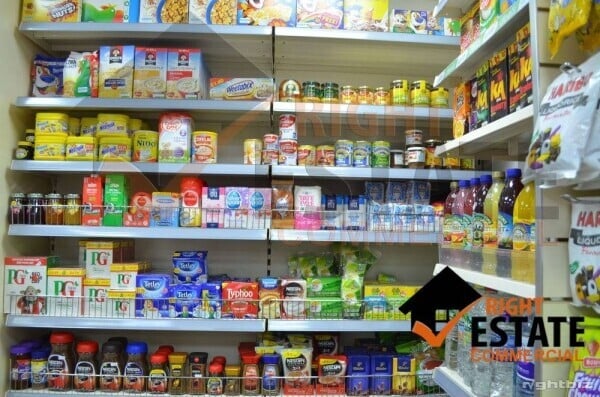Off licence accommodation with two three bedroom and a salon lease for sale (B0001) Photo 4