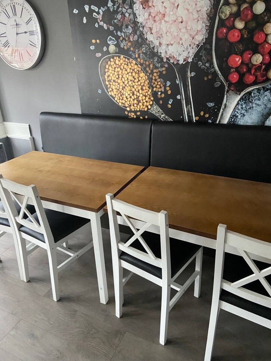 18 seater licensed cafe  licensed for on and off sales Photo 4