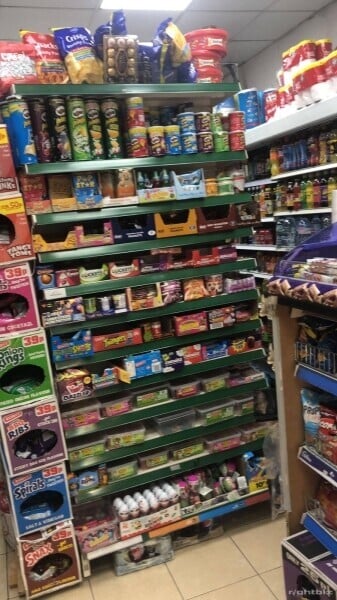 QUICK BARGAIN Off licence for sale Photo 5