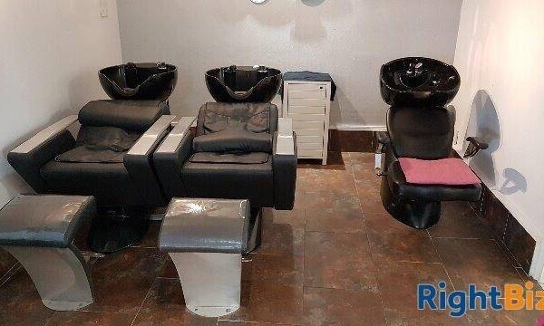 FULLY EQUIPPED HAIR SALON located in the centre of the historic town of Daventry, Northamptonshire. Photo 4