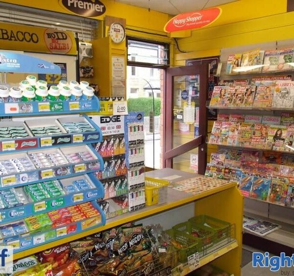 NEWSAGENTS, CONVENIENCE STORE & OFF LICENCE Photo 4