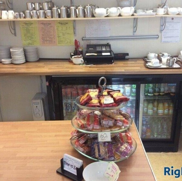 ESTABLISHED DAYTIME CAFE, Worcester. Attractive city centre location. Photo 4