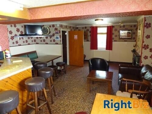 Former Public House for sale in Llanybydder Photo 4