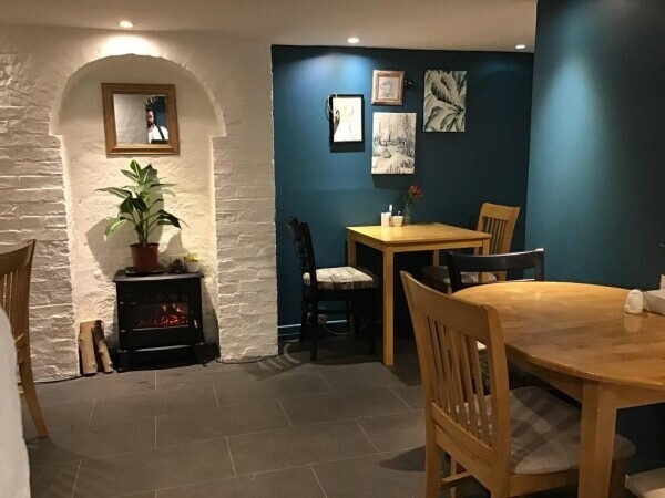 Beautifully Presented Coffee Shop in Affluent Location Photo 4