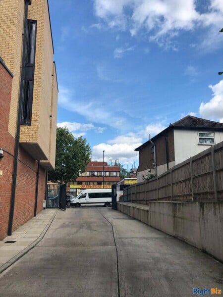 Shop New instruction in Greenford Leasehold Photo 4