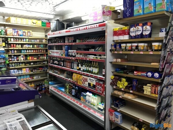 Off-License Store fit for multiple uses, located on busy main road, for sale. Expansion potential. Photo 4