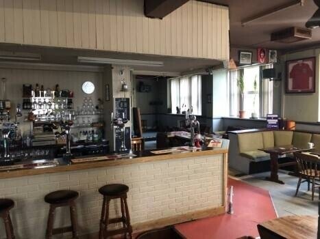 Thriving Country Pub in Wales Photo 4