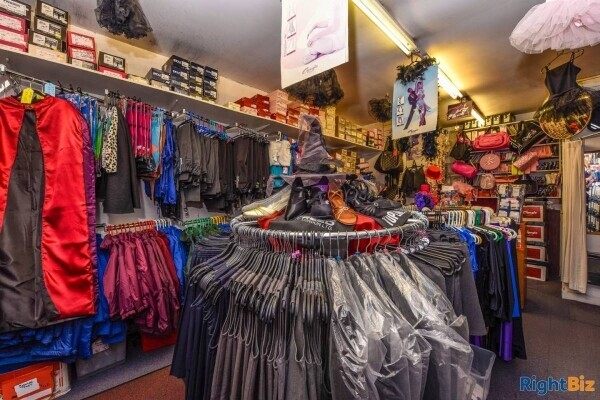 Dancewear and School Uniform Business for sale with Accommodation and parking. Photo 4