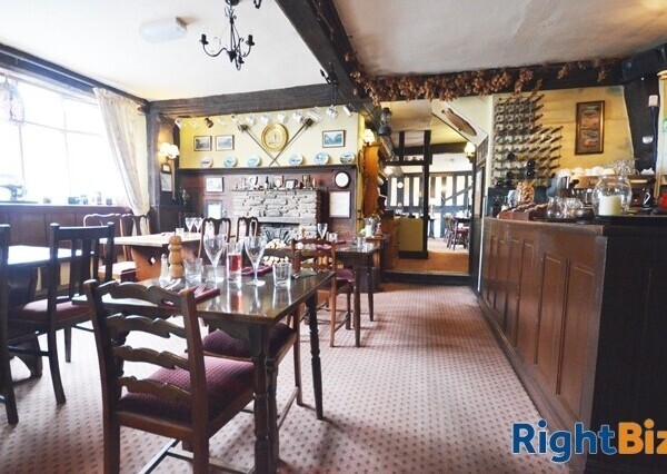 HEREFORDSHIRE DESIRABLE BLACK & WHITE RESTAURANT Photo 4