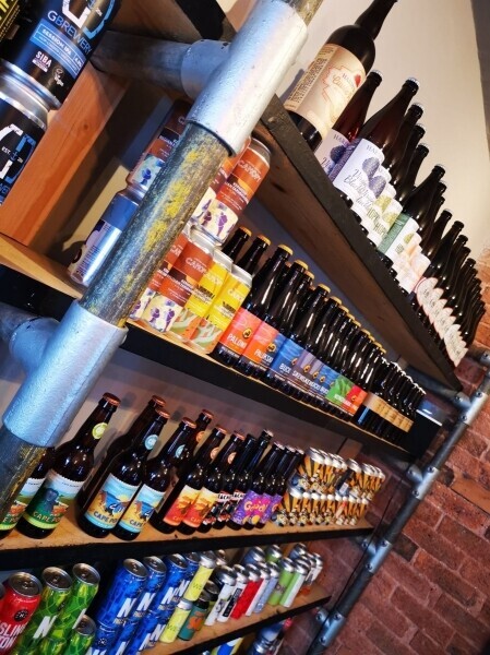 Craft Beers & Gin Bar With Retail For Sale Leek Photo 4