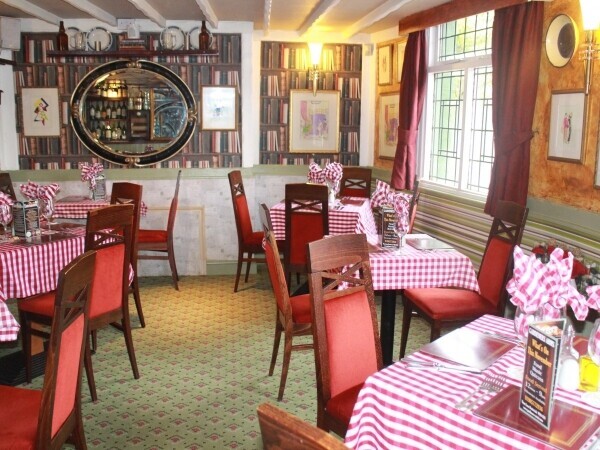 WORCESTERSHIRE SPA TOWN Photo 5