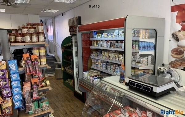 DROITWICH CONVENIENCE GROCERY OFF LICENCE STORE HIGH STREET WITH GOOD CUSTOMER BASE Photo 4