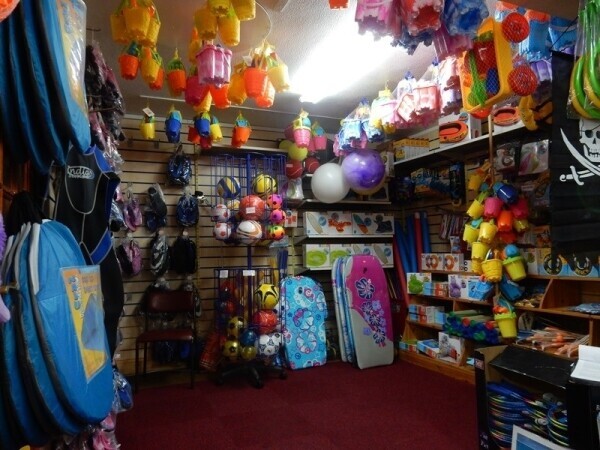 Busy Traditional Seaside Shop selling Gifts, Summer Beach Goods, Toys etc. Photo 4