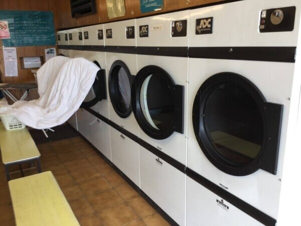 Laundrette Business with 30+ Years Trading History Photo 4