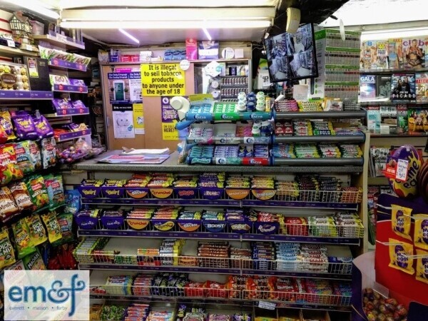 Freehold Newsagents with Accommodation: South Bucks Village Photo 4