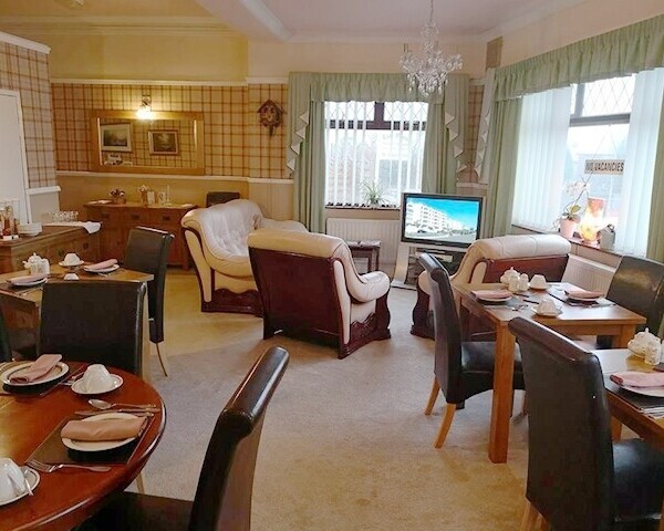 RECENTLY REFURBISHED 8 LETTING ROOM GUEST HOUSE - CUMBRIA Photo 4
