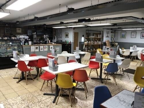 Cafe Bar- Preston Photo 4