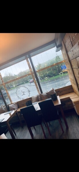 FOR SALE Well established Café/Bistro business, potential expansion, prime location Photo 4