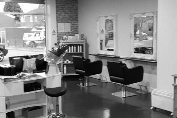 Hair/Tanning/Beauty Salon & Barbers - Telford Photo 4