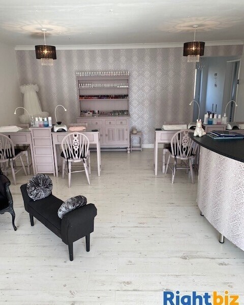 HIGHLY REGARDED HAIR AND BEAUTY SALON BASED IN WAKEFIELD Photo 4