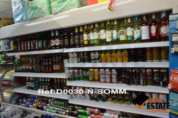 Established Spacious Off Licence in a Prime Location with 2 bedroom Flat Photo 4
