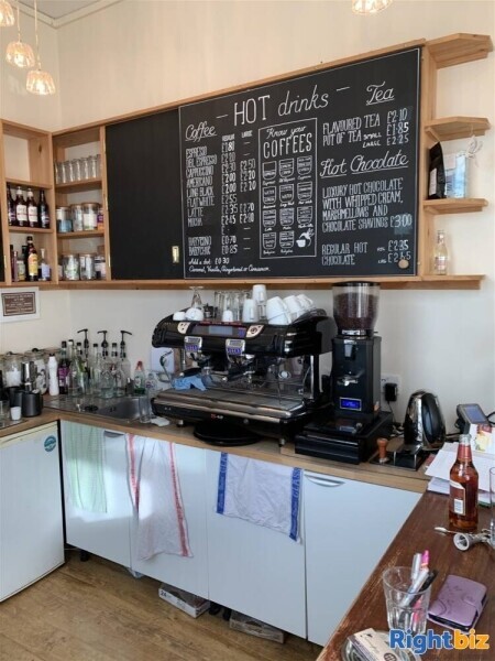 STYLISH LICENSED BISTRO & WINE BAR IN BRACKLEY TOWN CENTRE Photo 4