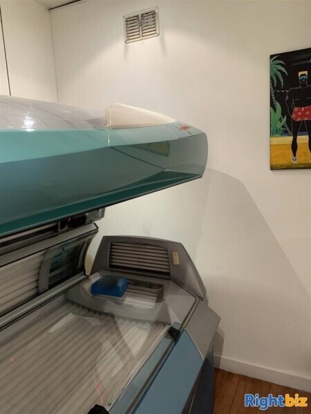 STYLISH TANNING/NAILS & BEAUTY STUDIO IN SIDCUP TOWN CENTRE Photo 4