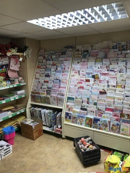 POPULAR LICENSED CONVENIENCE STORE ON PRESTONPANS HIGH STREET Photo 4