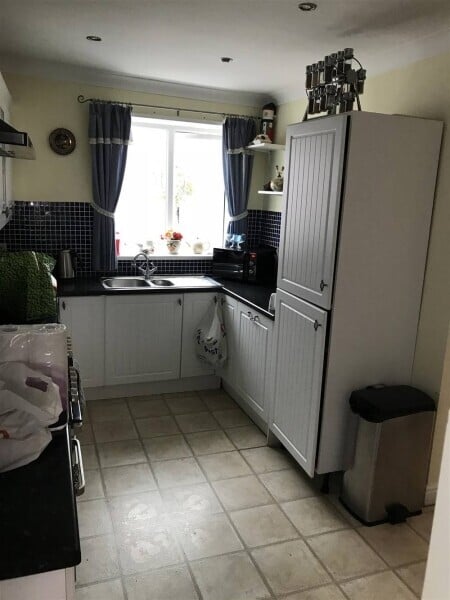 FREEHOLD AMUSEMENT ARCADE WITH STYLISH PRIVATE APARTMENT ON GREAT YARMOUTH SEAFRONT Photo 4