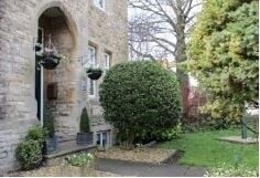 Superb 6 bedroom (all en-suite) Guest House in the Costwolds Photo 4