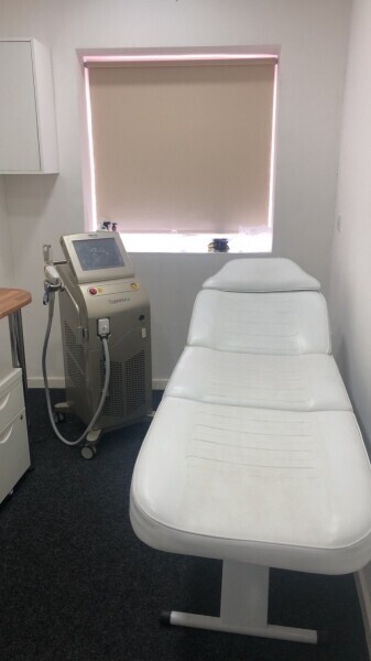 BEAUTY AND LASER CLINIC FOR SALE Photo 1