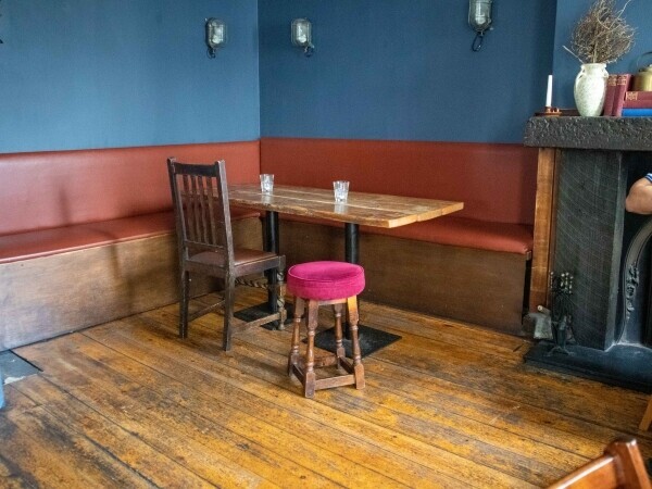 EAST SUSSEX - HOVE PUB BY THEATRE FOR SALE Photo 3