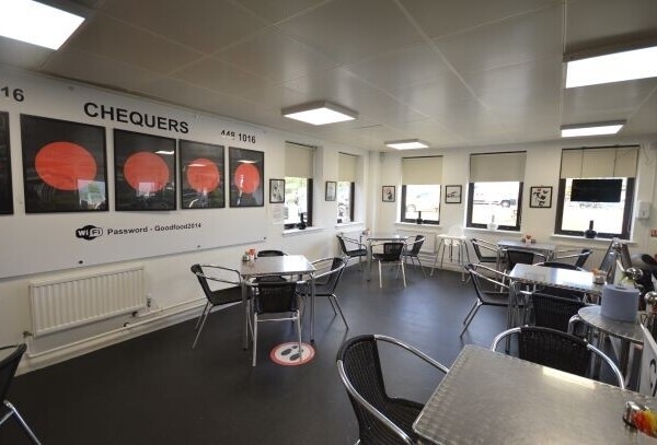 Quality cafe/takeaway business in busy location (ref 1330) Photo 4