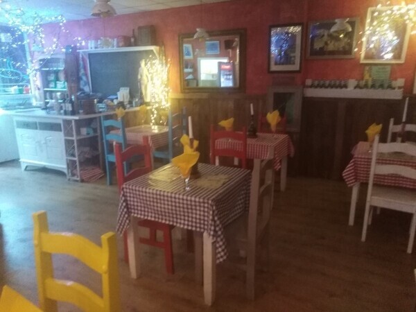 Pizza pasta takeaway diner Photo 4
