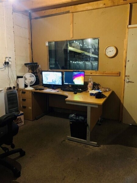 DISCOUNT TYRE SALES & FITTING CENTRE IN BATLEY Photo 4