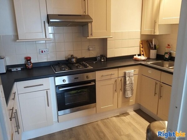 FREEHOLD OFF-LICENCE WITH 2 x SELF-CONTAINED TWO-BEDROOM FLATS, Cheltenham, Gloucestershire Photo 4