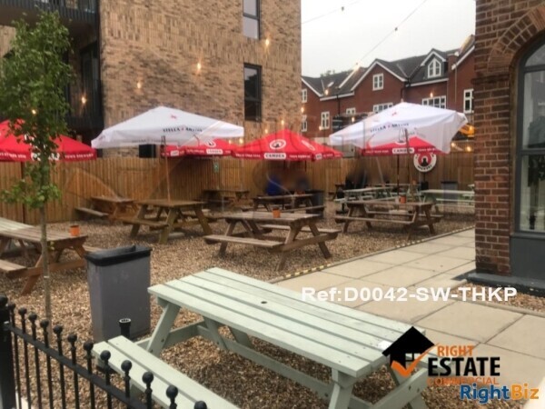 Pub in a prime location for investment - Wimbledon Photo 4
