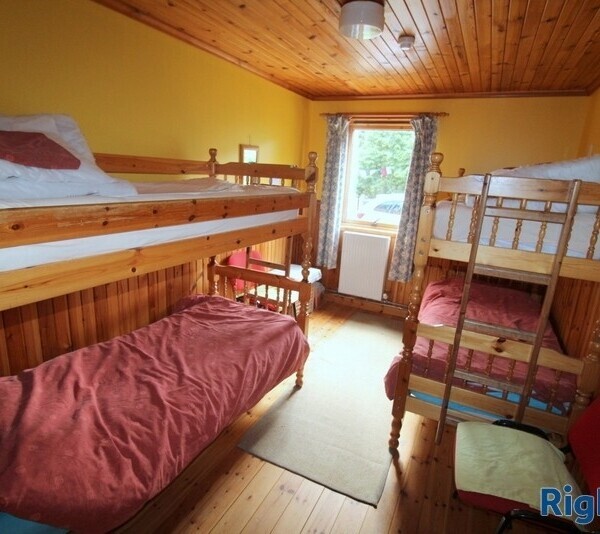 Excellent Hostel Business in a Stunning Location near Spean Bridge Photo 4