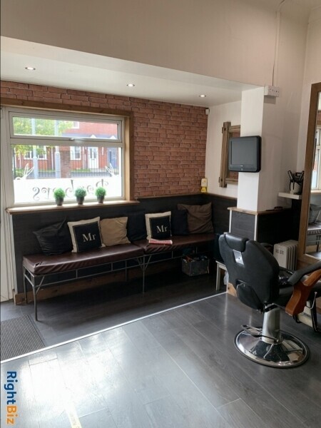 Busy. Well Established (est 1992) Lock up Barbers Shop Photo 4